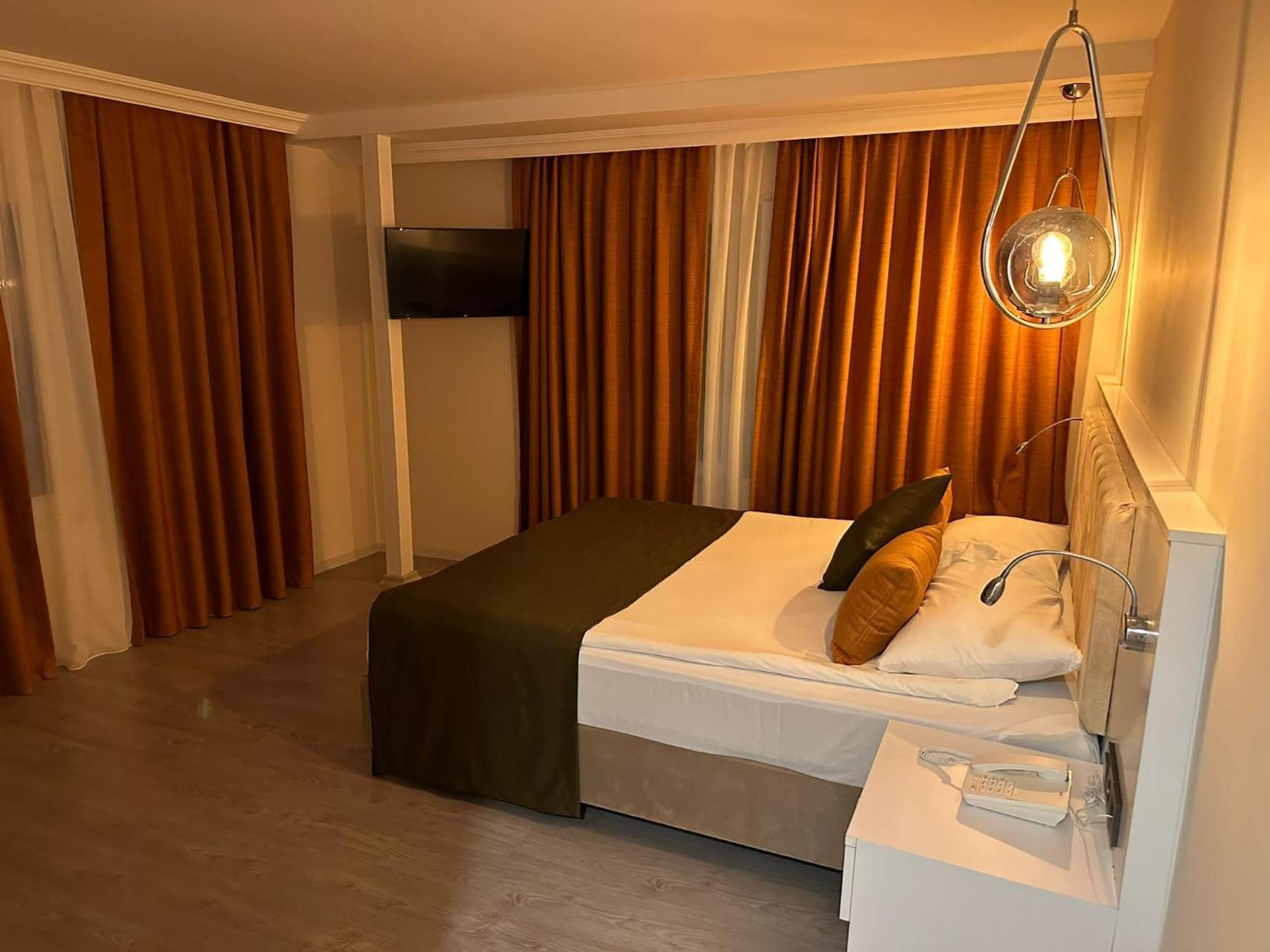 Aura Boutique Hotel Side Luaran gambar